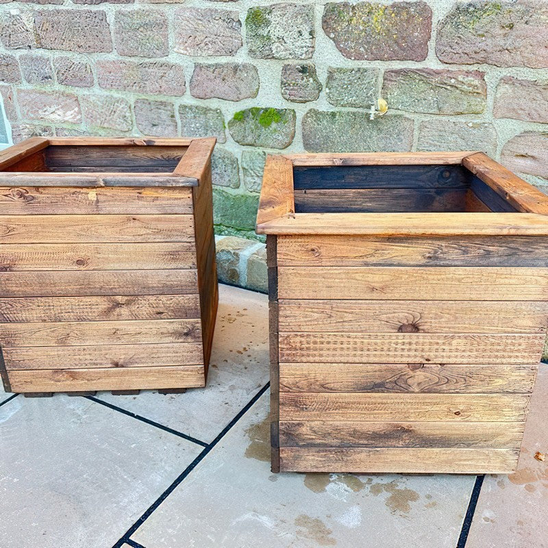 Windsor Garden Planter Set by Charles Taylor - Image 2