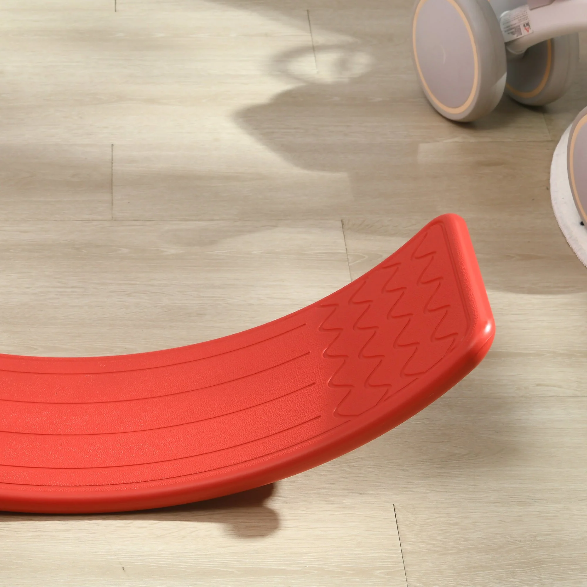 Wobble Balance Board 3 to 6 Years Red by Zonekiz - Image 9