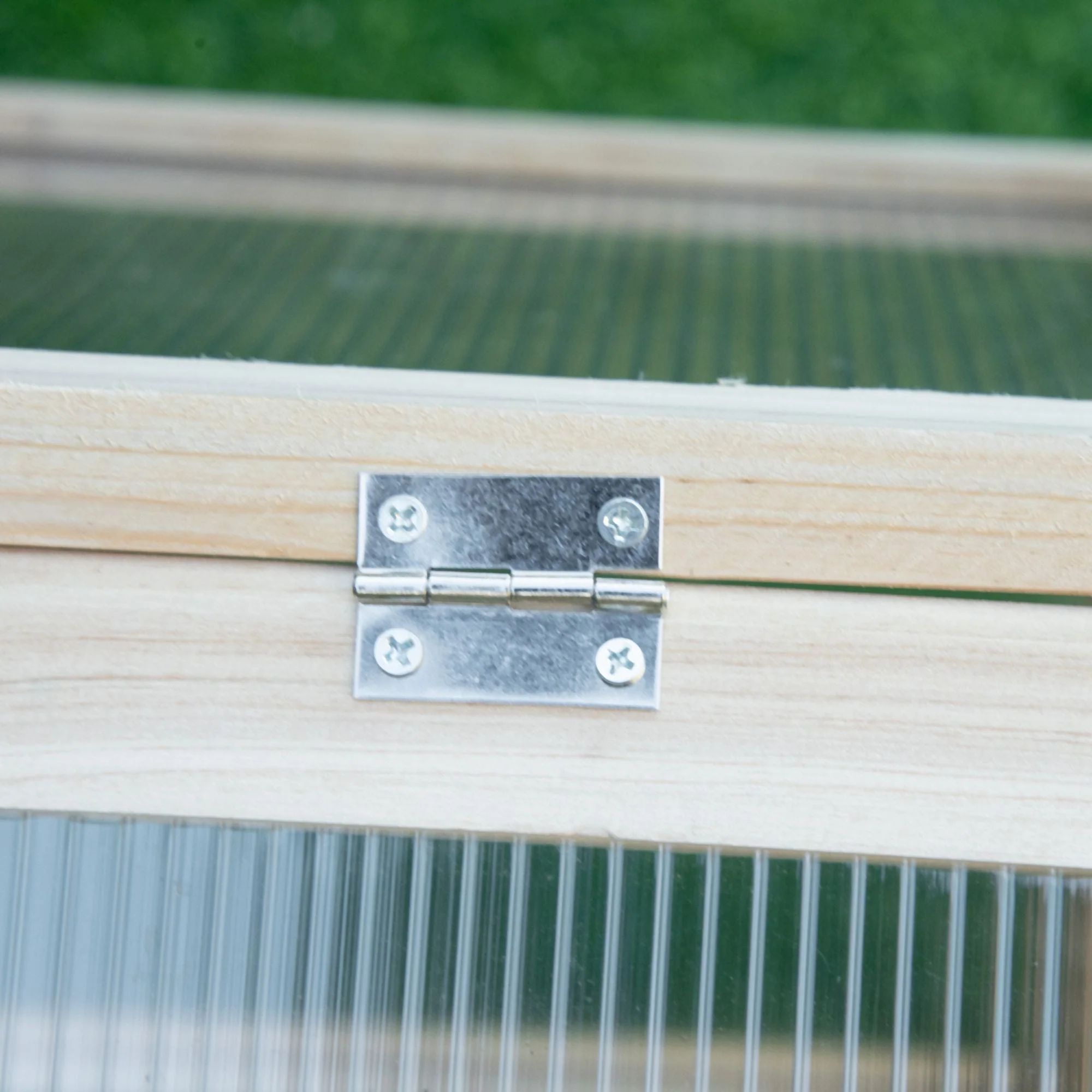 Wooden Cold Frame Garden Polycarbonate Greenhouse with Openable Top Cover - Image 8