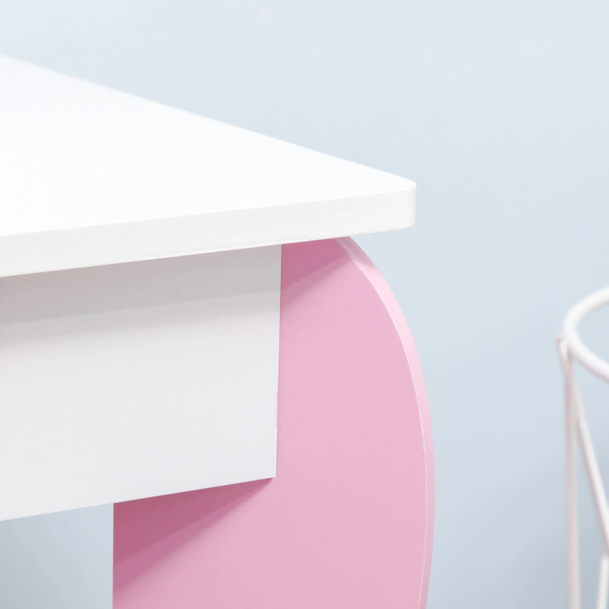 ZONEKIZ Kids Dressing table Set w/ Mirror - Image 8